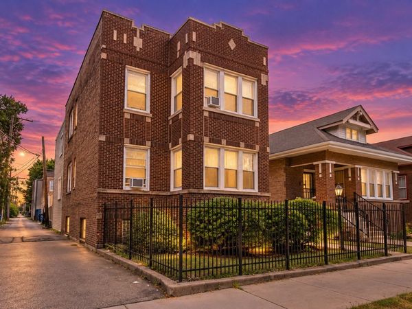 7913 S Laflin Street , Unit 1R, Chicago, IL 60620