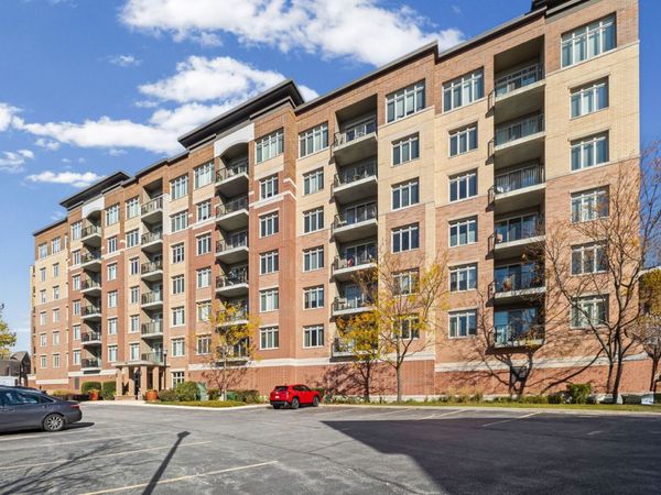 1199 E Port Clinton Road , Unit 601, Vernon Hills, IL 60061