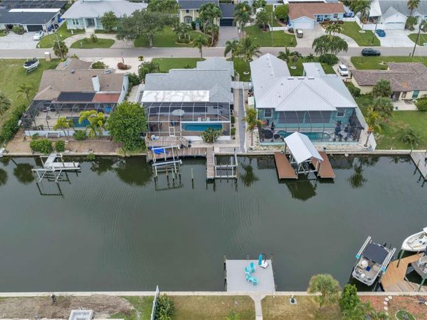 743 KINGSTON COURT, APOLLO BEACH, FL 33572