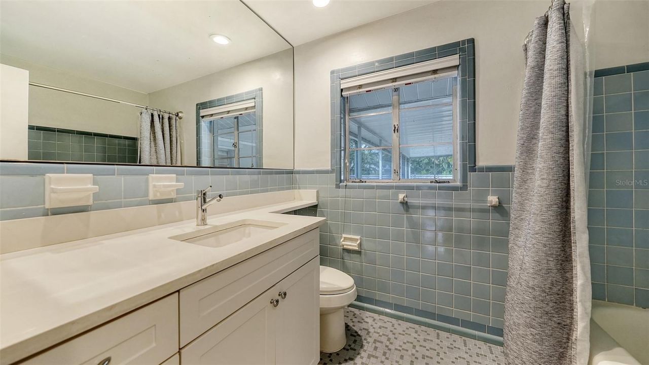 1763 South Drive , Sarasota, FL 34239 Photo