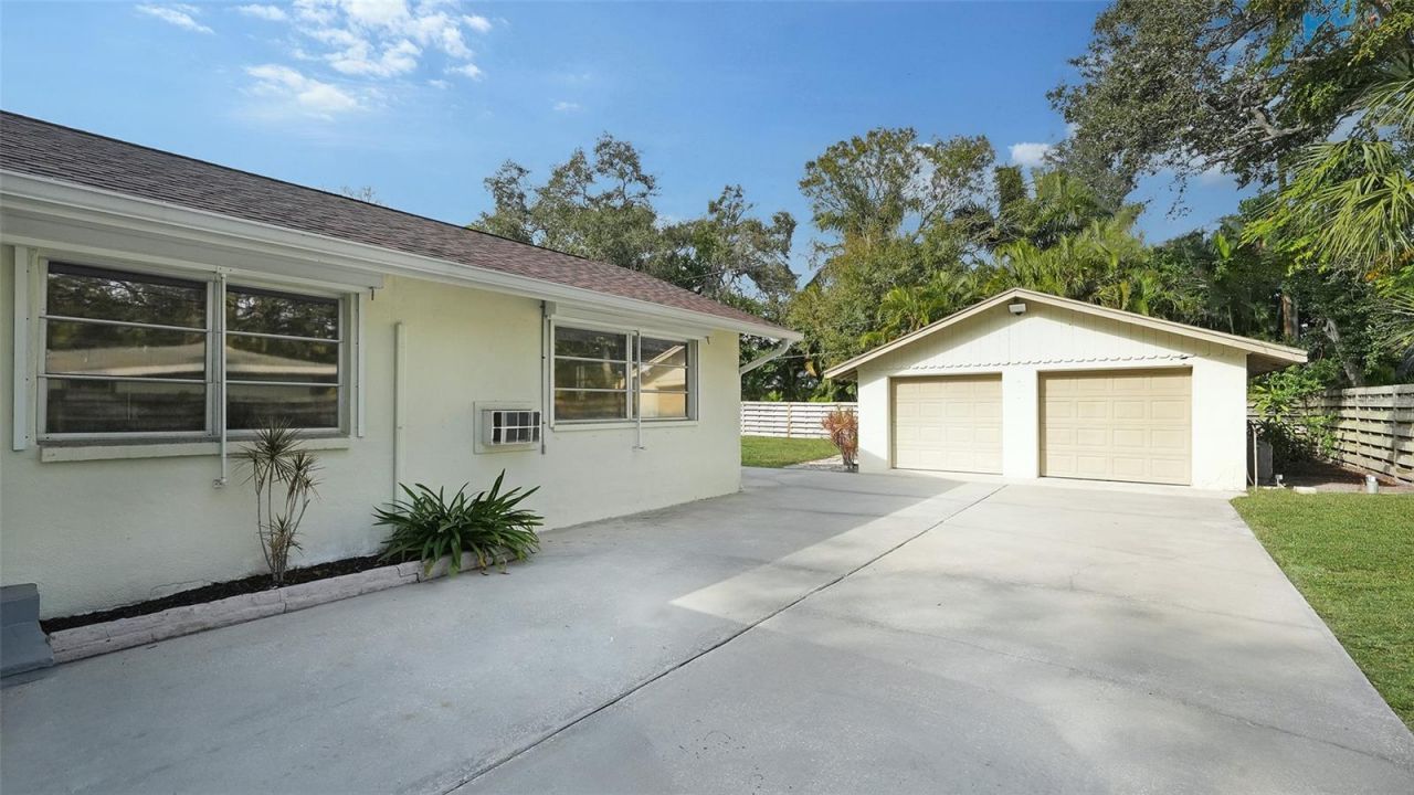 1763 South Drive , Sarasota, FL 34239 Photo