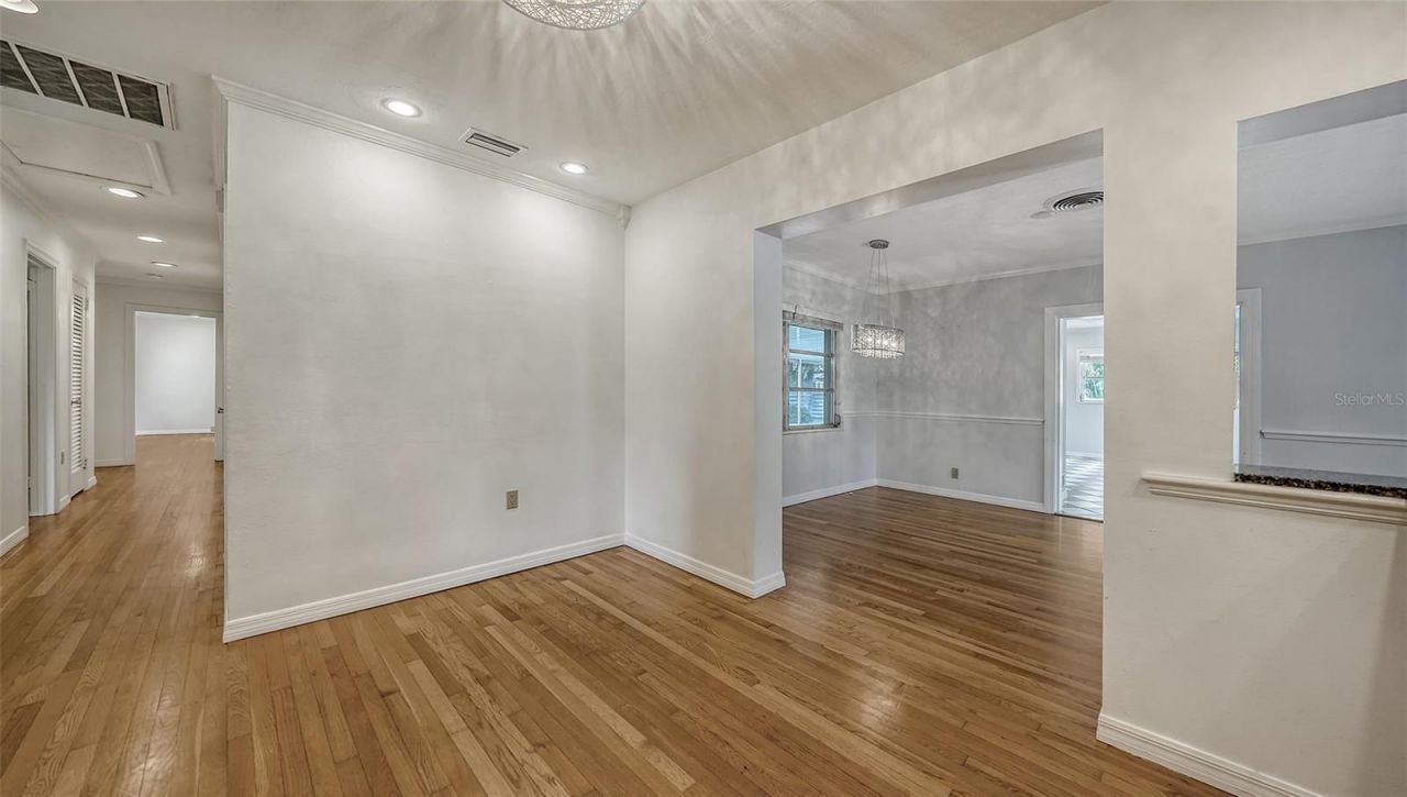 1763 South Drive , Sarasota, FL 34239 Photo