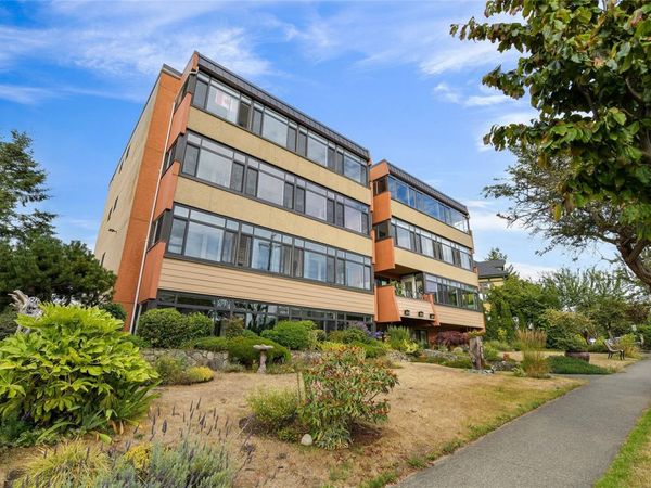 660 Battery St , Unit #401, Victoria, BC V8V 1E5