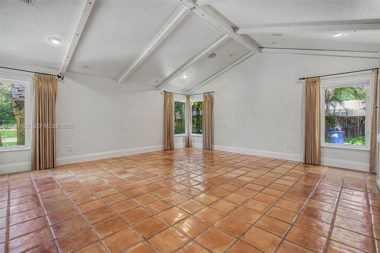13470 SW 67th Ave, Pinecrest, FL 33156 Photo