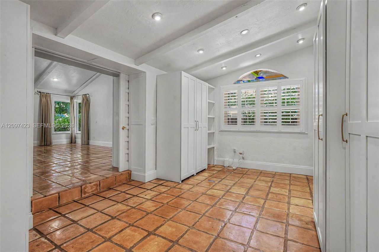 13470 SW 67th Ave, Pinecrest, FL 33156 Photo