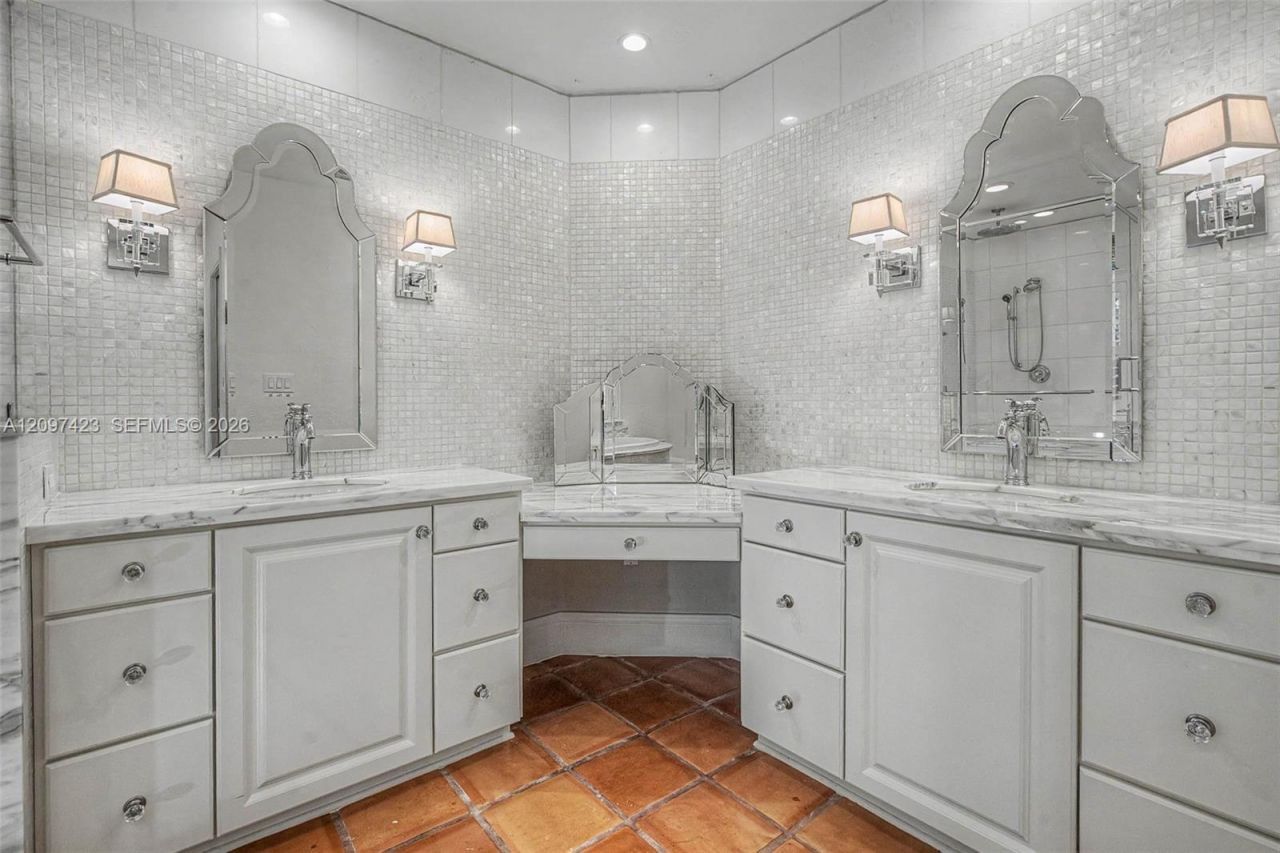 13470 SW 67th Ave, Pinecrest, FL 33156 Photo