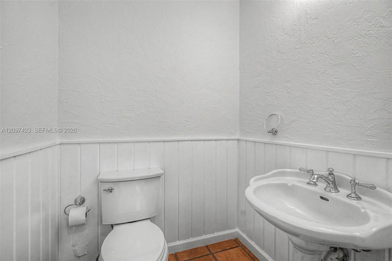 13470 SW 67th Ave, Pinecrest, FL 33156 Photo