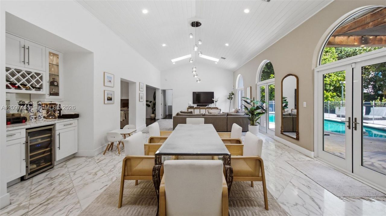 530 Sabal Palm Rd , Miami, FL 33137 Photo