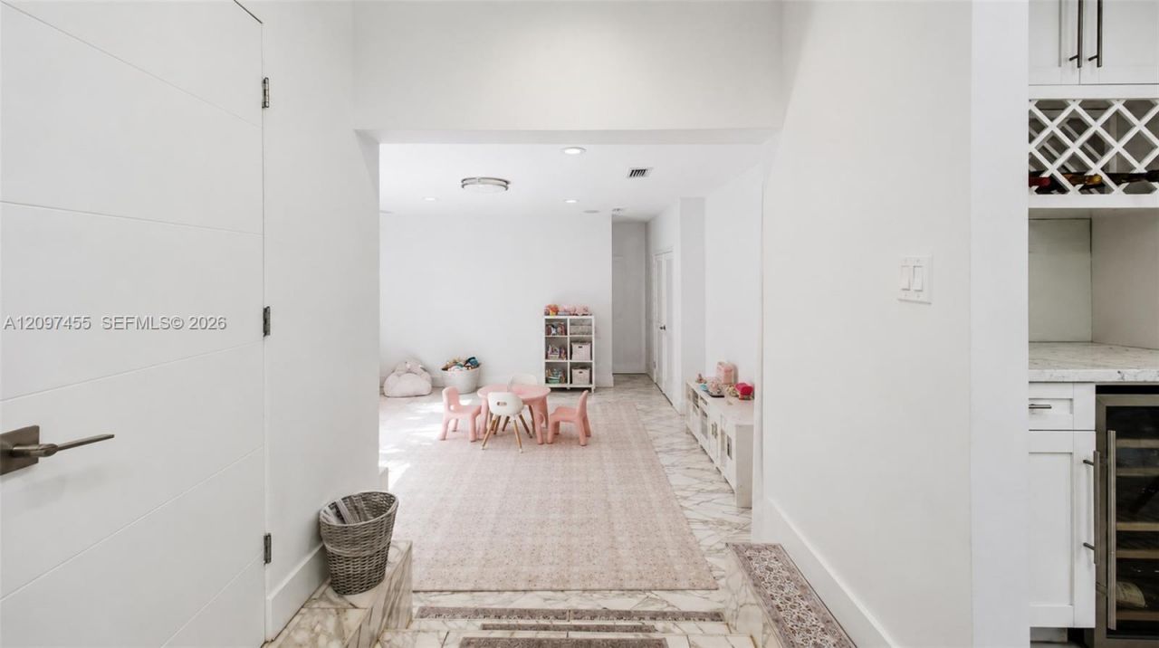 530 Sabal Palm Rd , Miami, FL 33137 Photo