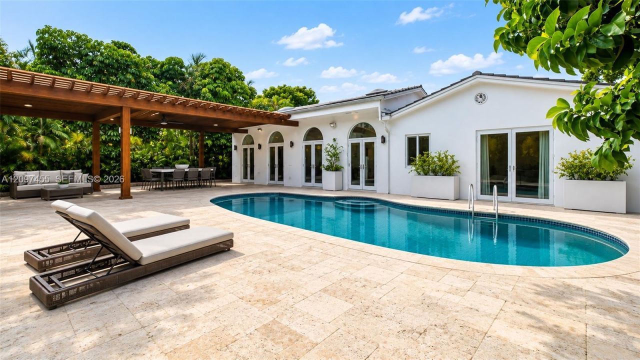 530 Sabal Palm Rd , Miami, FL 33137 Photo
