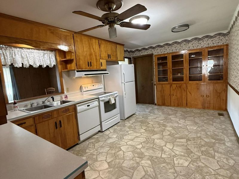 180 US Route 33 , Saint Marys, OH 45885 Photo 15