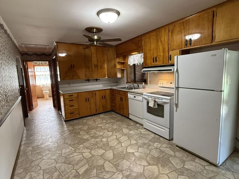 180 US Route 33 , Saint Marys, OH 45885 Photo 16
