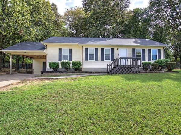 39 Black Jack Mountain Circle SW, Cartersville, GA 30120