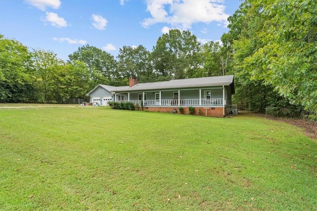 130 Versallies Drive Ne, Calhoun, GA 30701 Main Photo