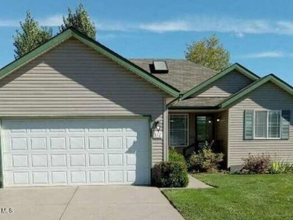 812 N Doryport CT , Post Falls, ID 83854