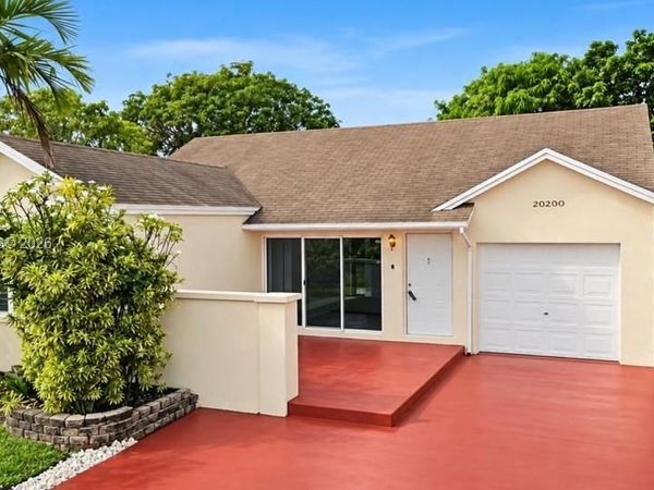 20200 NW 32nd Ave, Miami Gardens, FL 33056