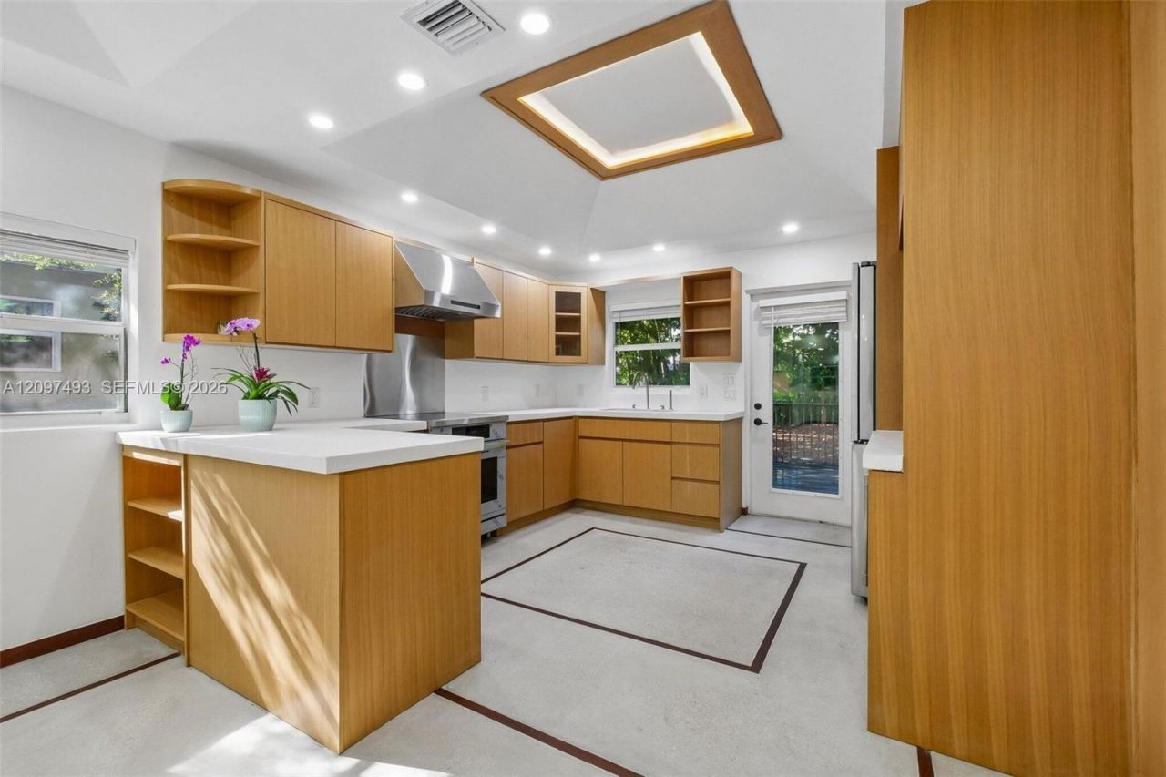 67 NW 51st St, Miami, FL 33127 Photo