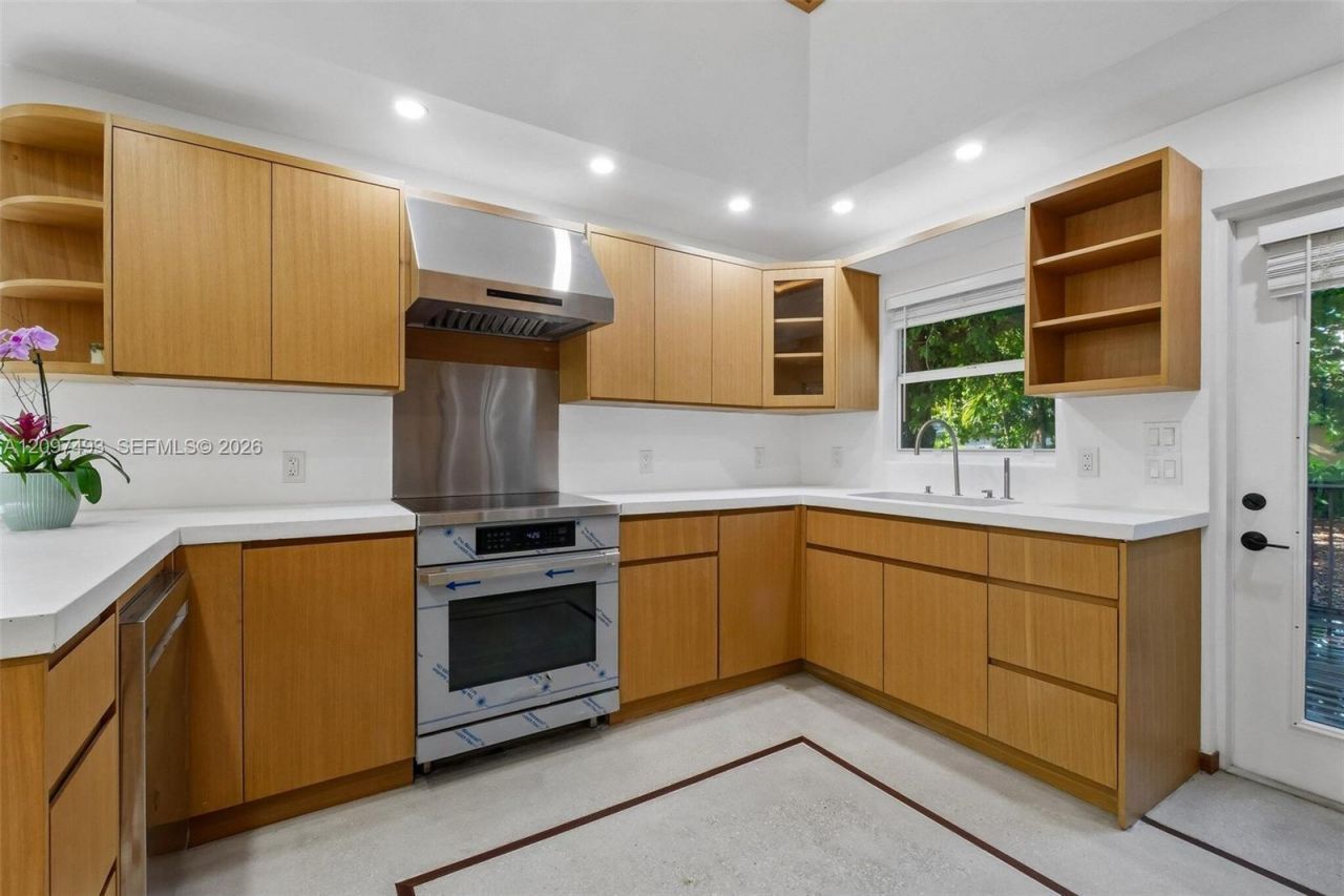 67 NW 51st St, Miami, FL 33127 Photo