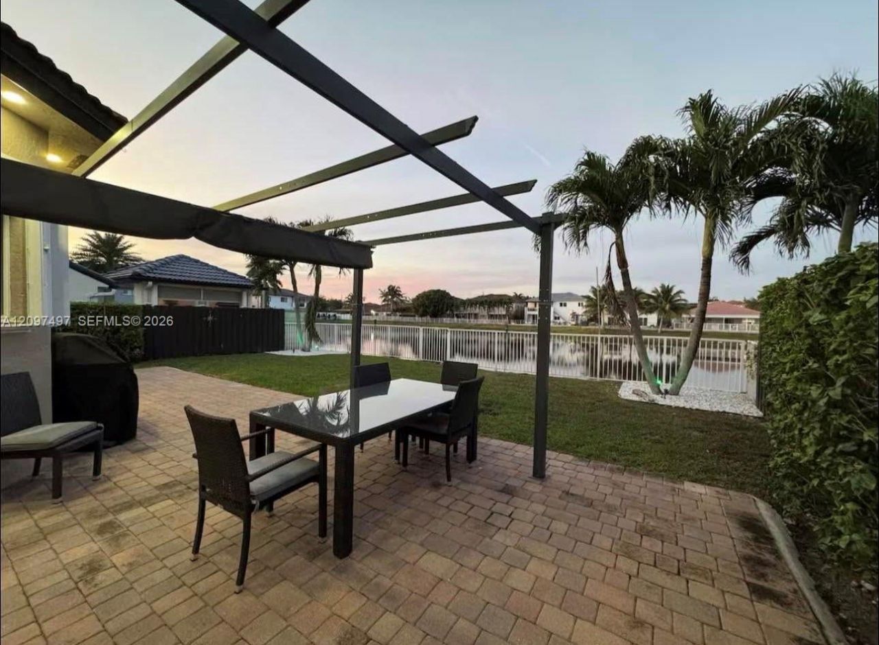 15441 SW 11th Ter , Unit ., Miami, FL 33194 Photo