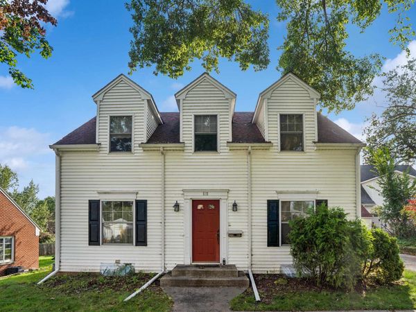 513 S 4th Street, Maquoketa, IA 52060
