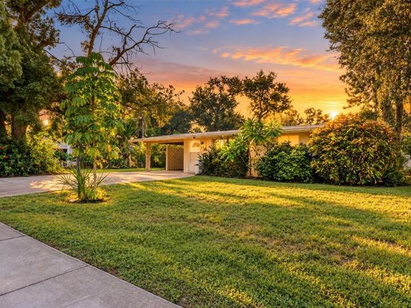 260 SHAMROCK DRIVE , VENICE, FL 34293