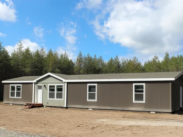 4122 Black Pine Way, Springdale, WA 99173