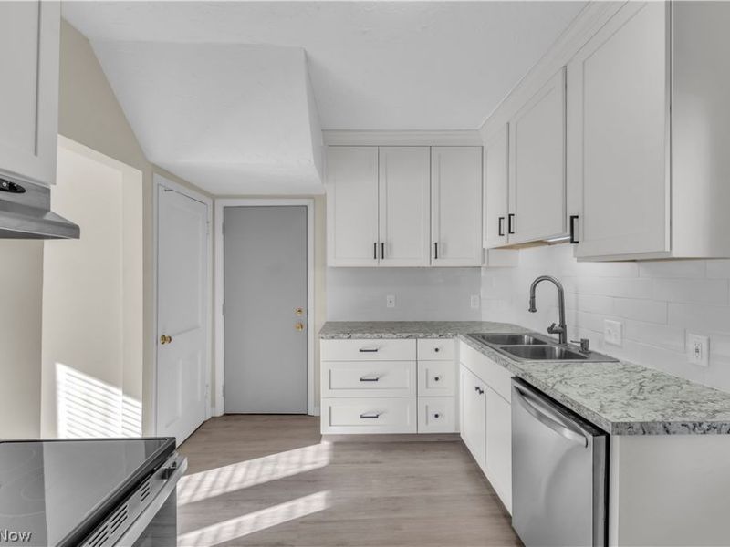 3212 Montclair Avenue, Cleveland, OH 44109 Photo 12