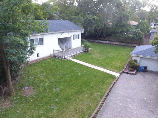 40 Flowerfield Road, Sound Beach, NY 11789