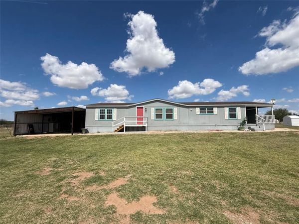 20613 E County Road 156 Road, Blair, OK 73526
