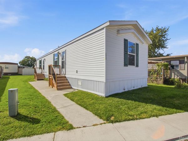 2099 Ida Drive , Troy, Mi 48083