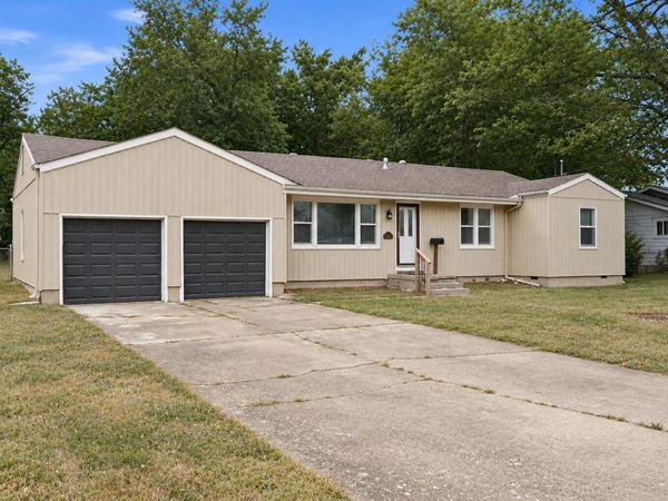 1259 E Berkeley Street , Springfield, MO 65804