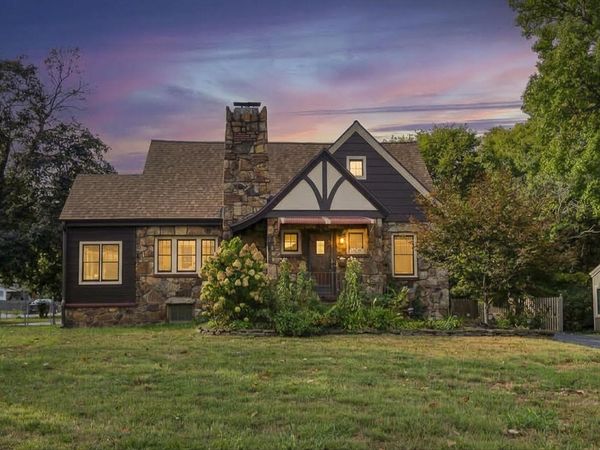 1328 E Bennett Street , Springfield, MO 65804