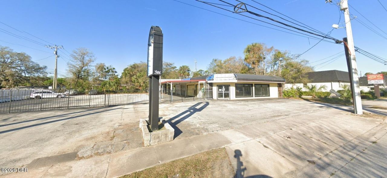 82 N Yonge Street, Ormond Beach, FL 32174 Main Photo