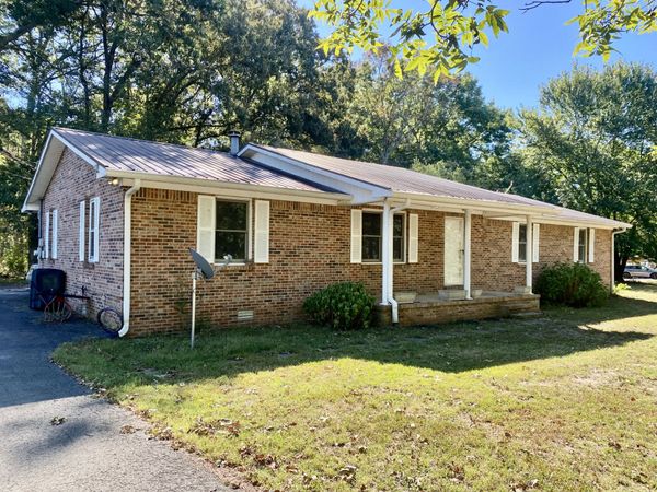 611 Thacker Rd , Manchester, TN 37355