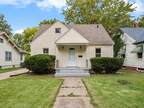 4308 12th Street , Rock Island, IL 61201