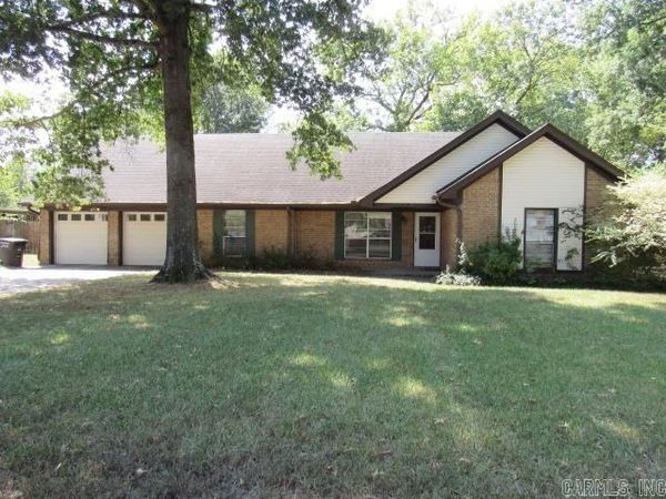 201 Berkshire Circle, Jacksonville, AR 72076