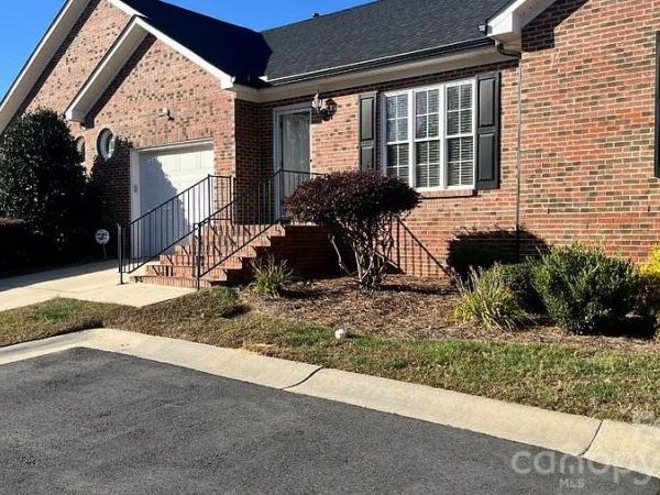 570 Queen Brogan Court , Unit 77, Gastonia, NC 28054