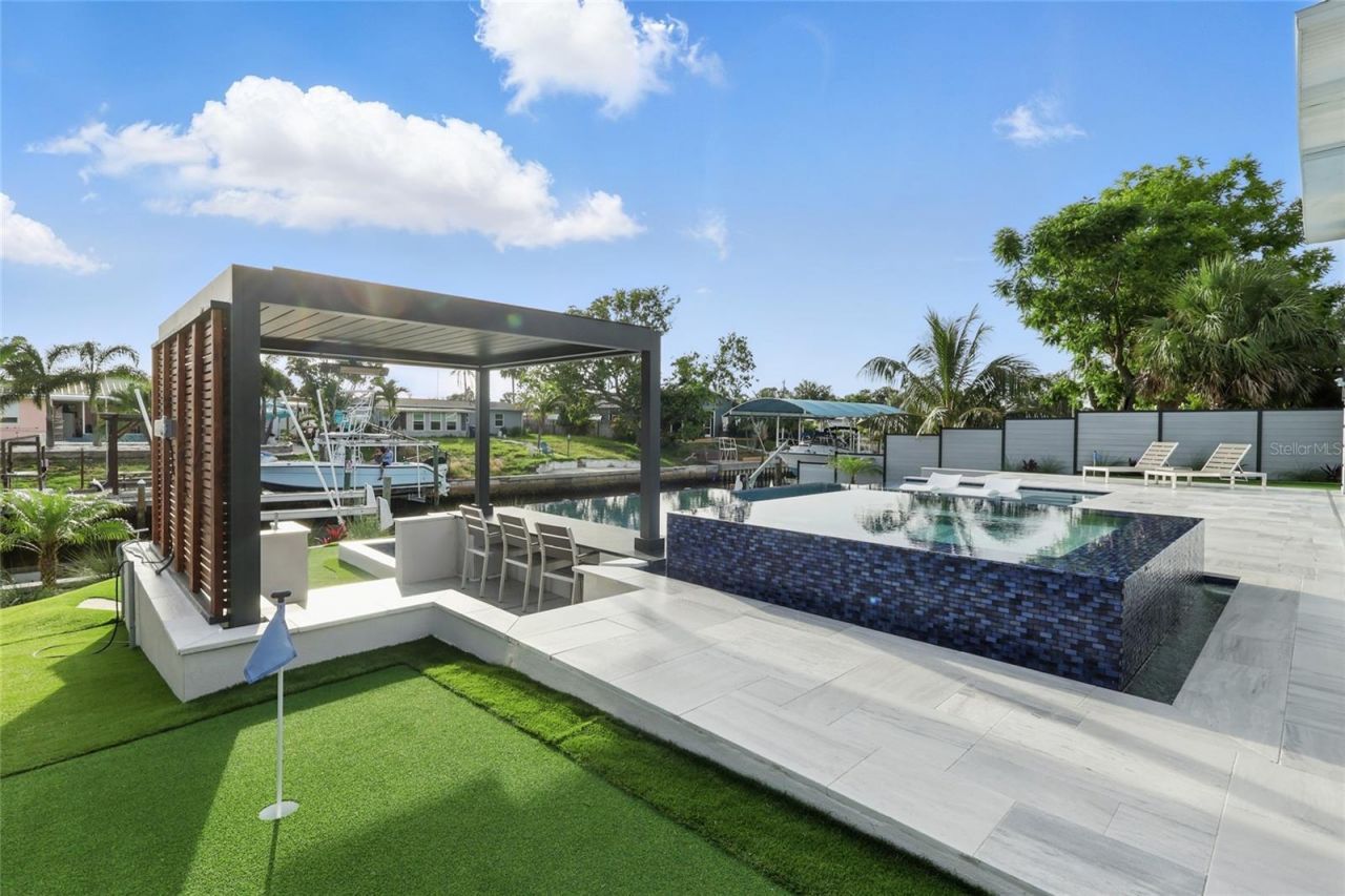 310 Bryn Mawr Island, Bradenton, FL 34207 Photo