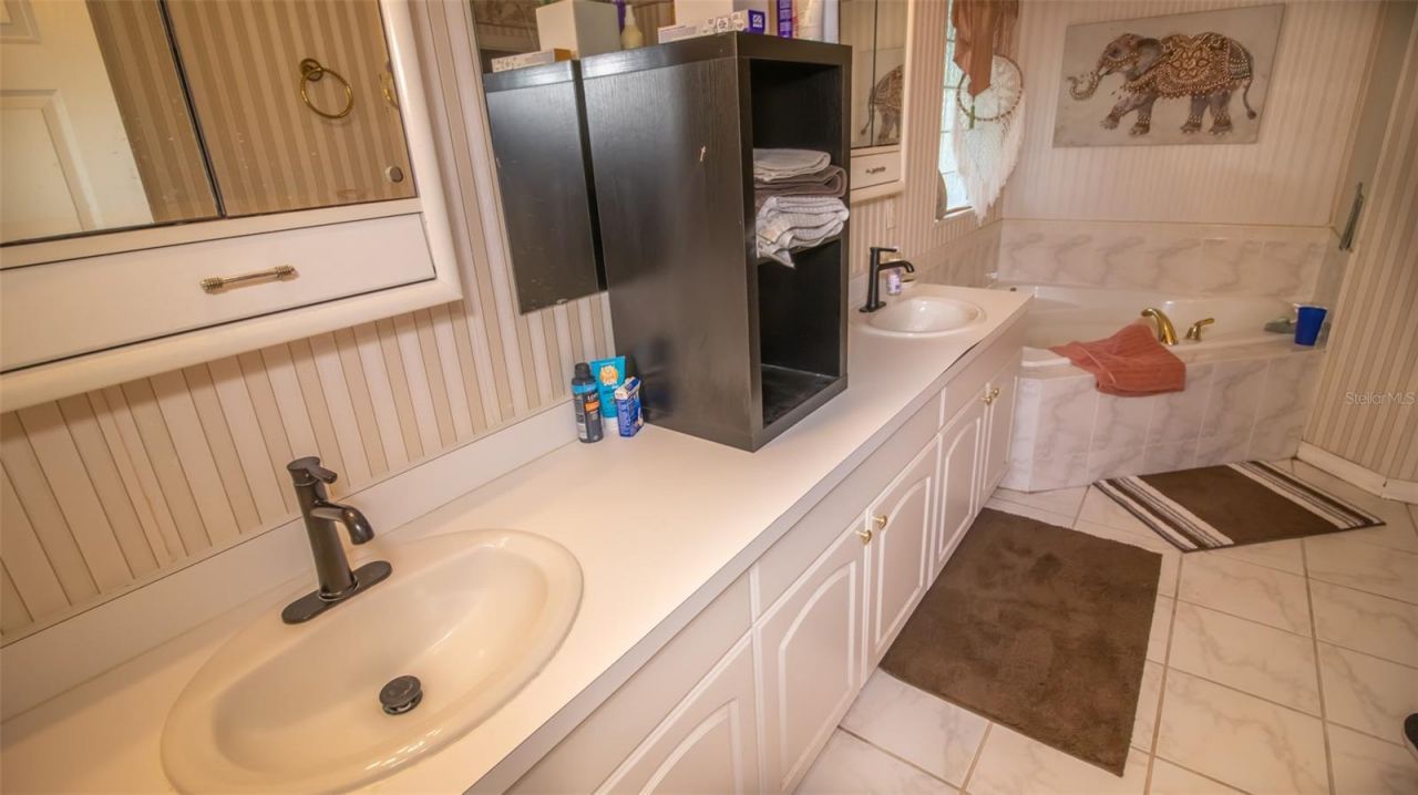 241 SE 5th Avenue , Melrose, FL 32666 Photo