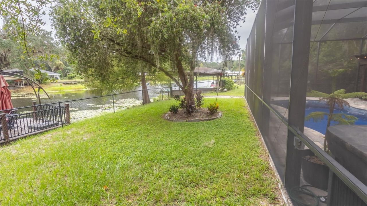 241 SE 5th Avenue , Melrose, FL 32666 Photo