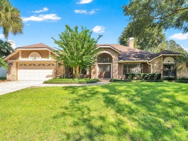 8021 LANDGROVE COURT , ORLANDO, FL 32819