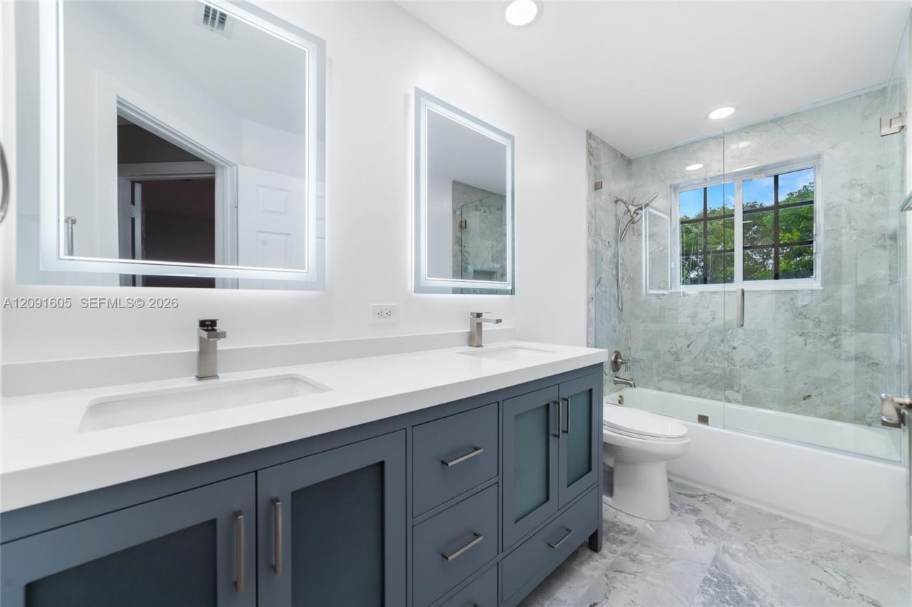 4400 Fox Ridge Dr, Weston, FL 33331 Photo