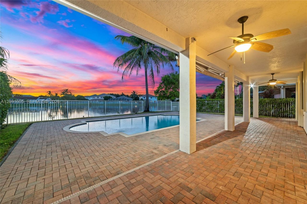 4400 Fox Ridge Dr, Weston, FL 33331 Photo