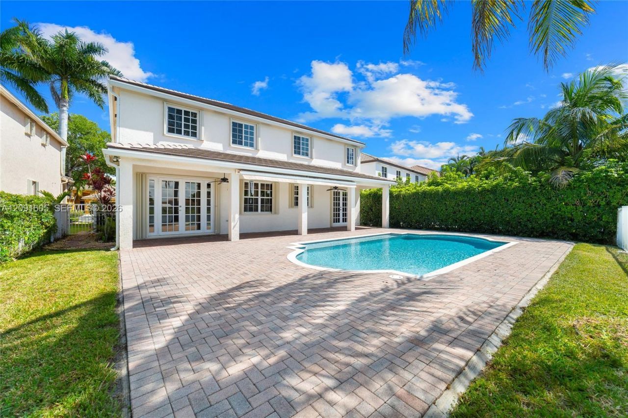 4400 Fox Ridge Dr, Weston, FL 33331 Photo