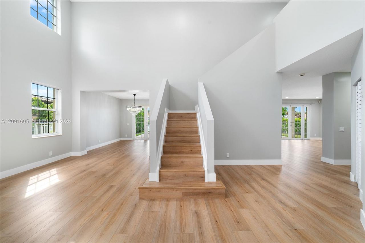 4400 Fox Ridge Dr, Weston, FL 33331 Photo