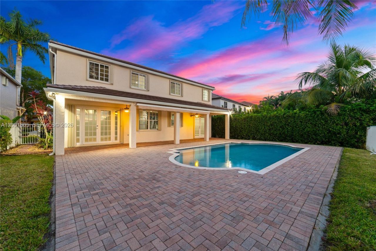 4400 Fox Ridge Dr, Weston, FL 33331 Photo