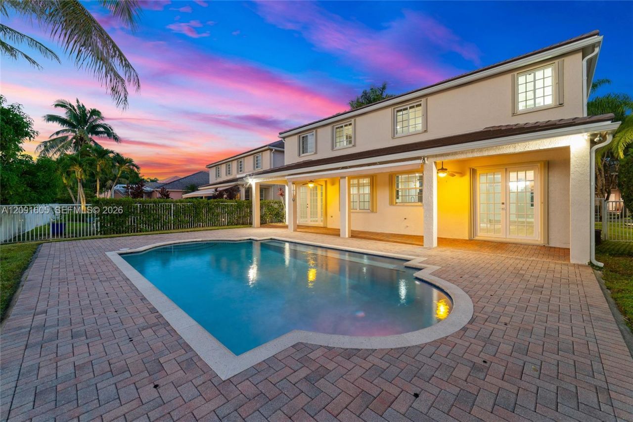 4400 Fox Ridge Dr, Weston, FL 33331 Photo