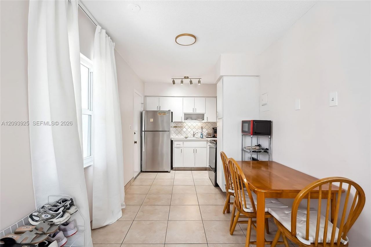 1824 Monroe St , Unit 10, Hollywood, FL 33020 Photo