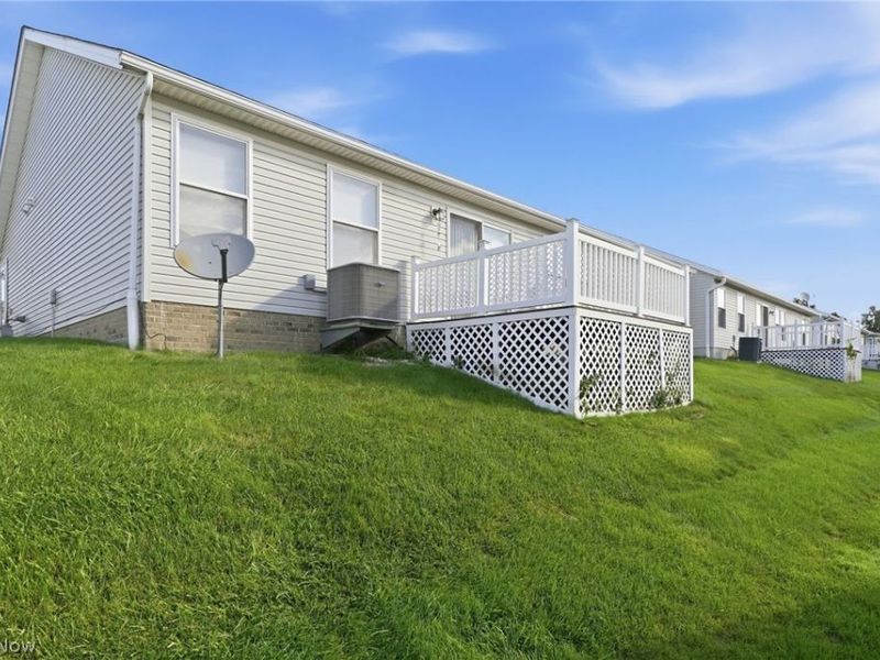 320 Falling Leaf Drive, Seven Hills, OH 44131 Photo 40