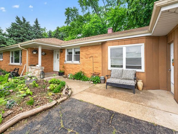 7307 W College Drive , Palos Heights, IL 60463